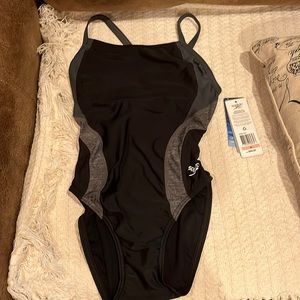 NWT Speedo swimsuit Black one piece Size 28